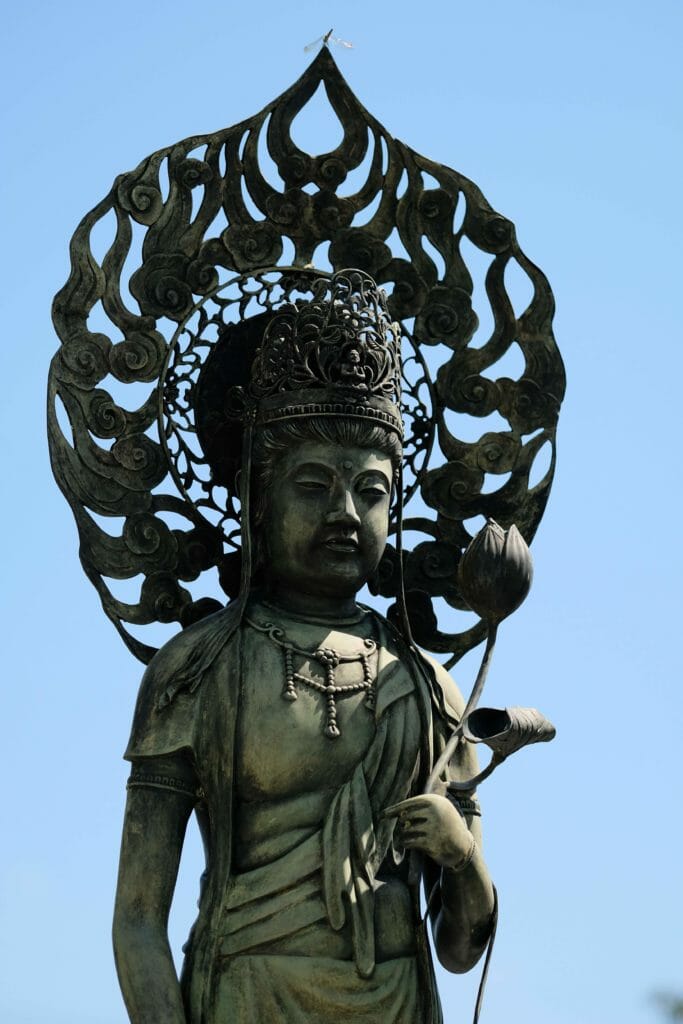 浄土宗善立寺の永代供養観音菩薩像